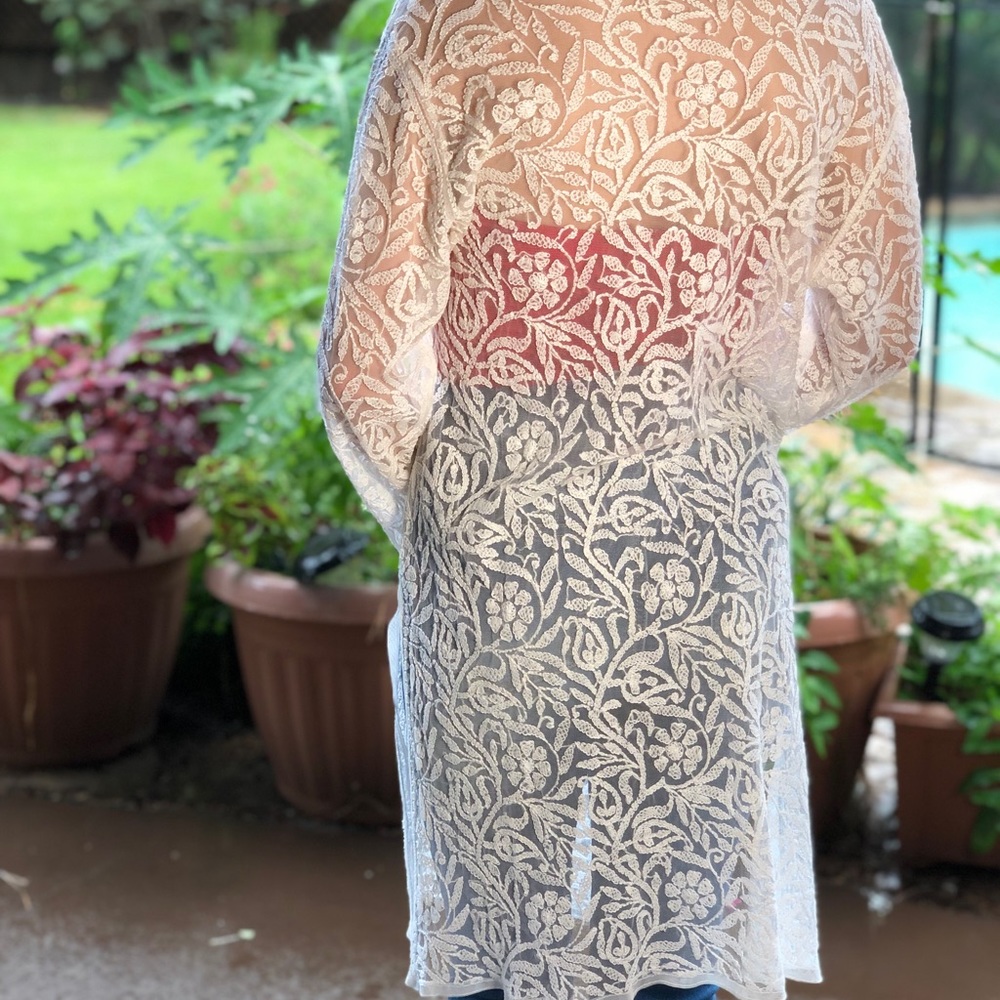 Lacy tunic - Picture 2 of 2